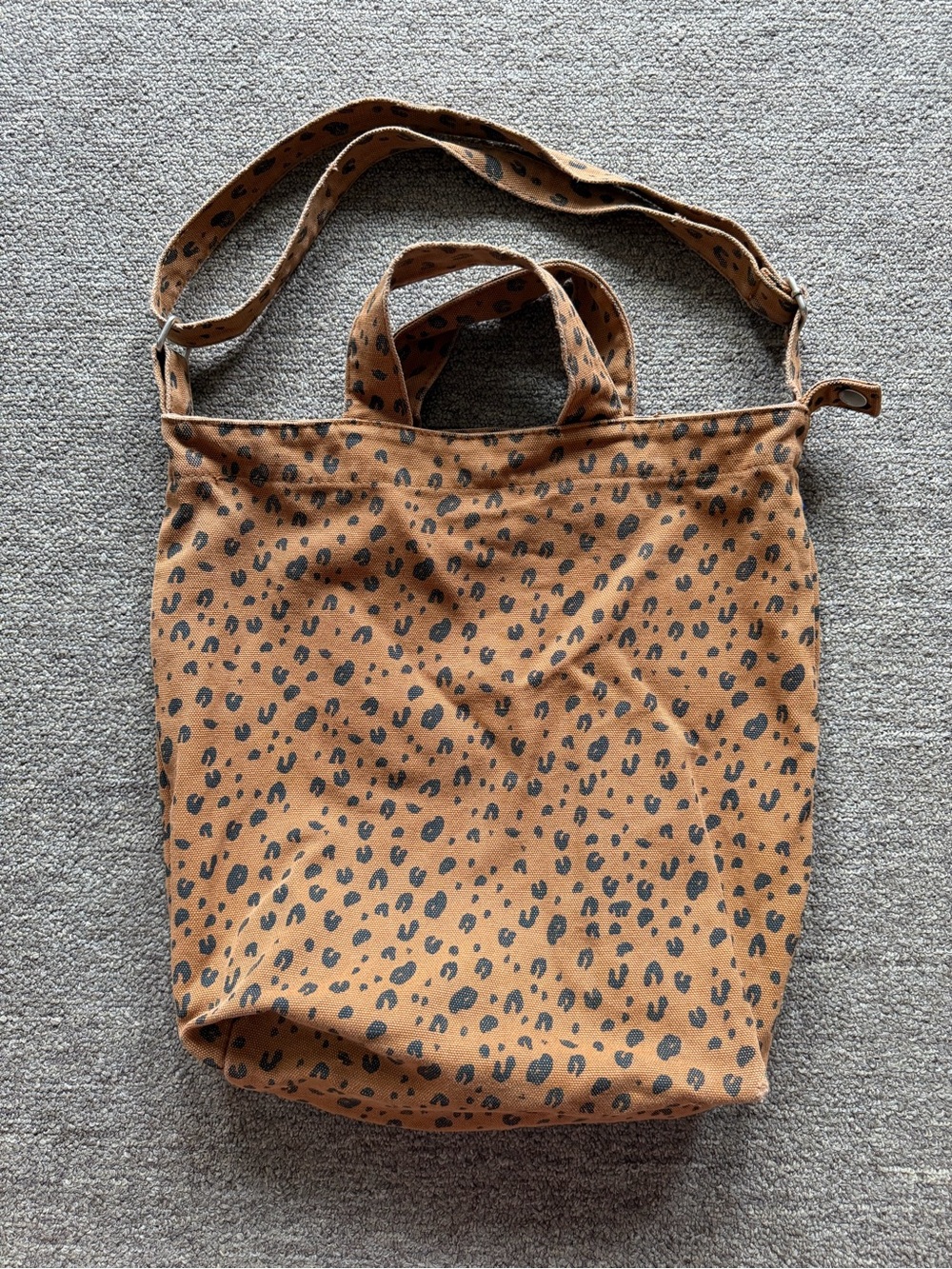 Baggu vertical canvas duck bag, leopard print, nicely worn!